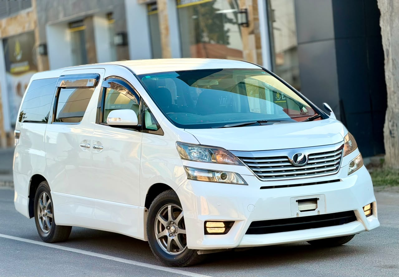 TOYOTA VELLFIRE